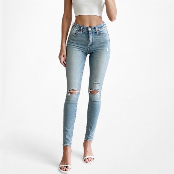 American Eagle Outfitters Denim - American Eagle Outfitters Light Wash Distressed Ripped Knees Skinny Jeans 00S